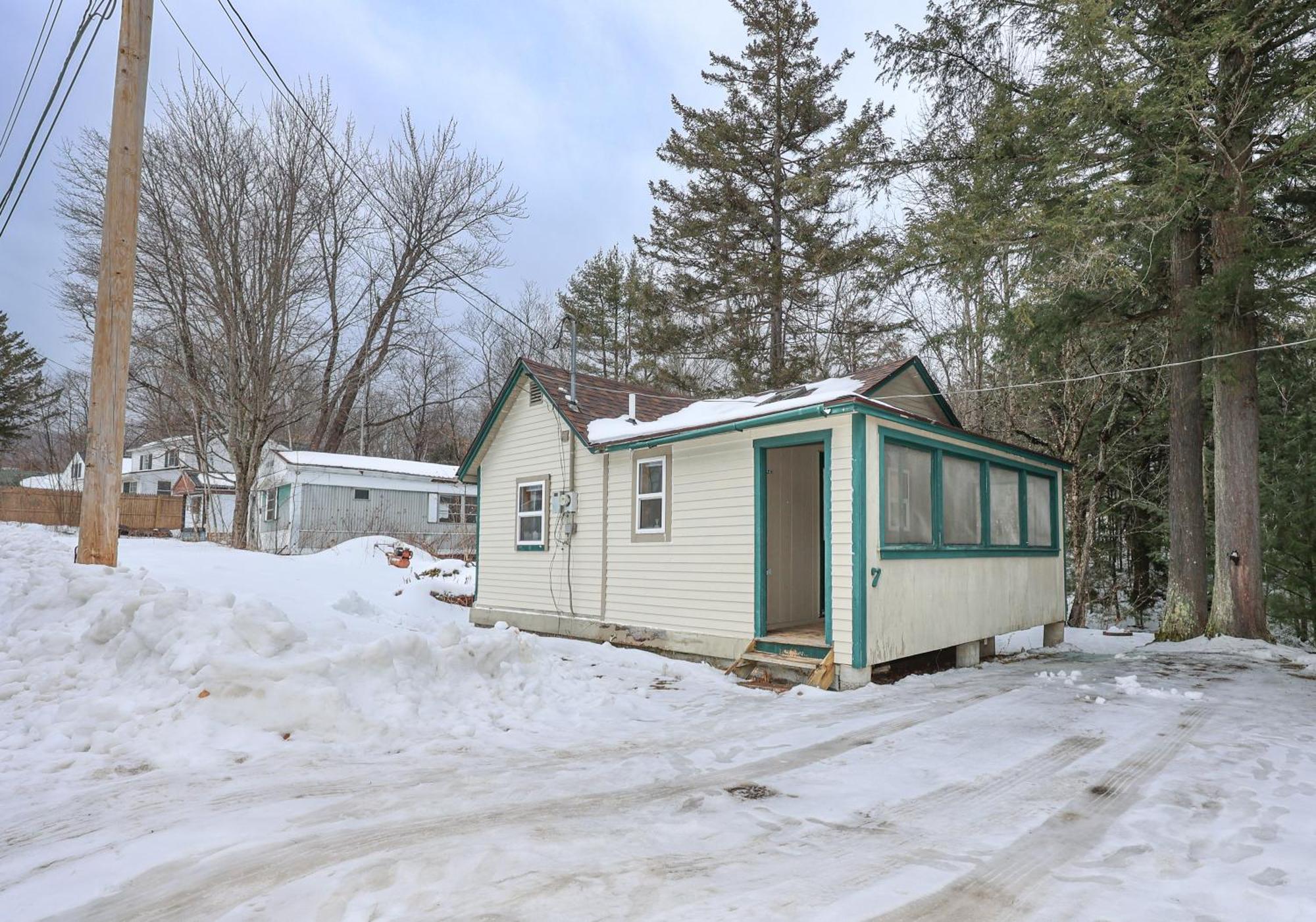 Вилла *Brookside Cabin W/ Full Kitchen Линкольн Экстерьер фото